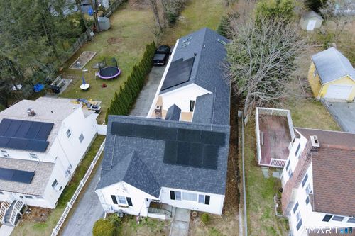 57 Forest Lawn Ave, Stamford, CT, 06905-4307 | Card Image