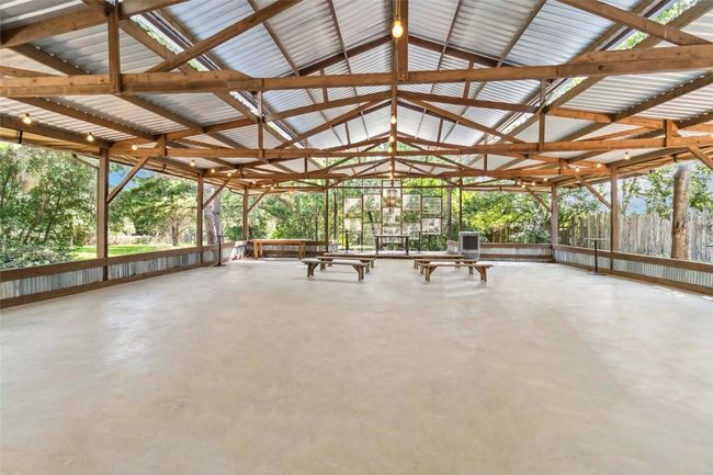Large covered pavilion | Image 19