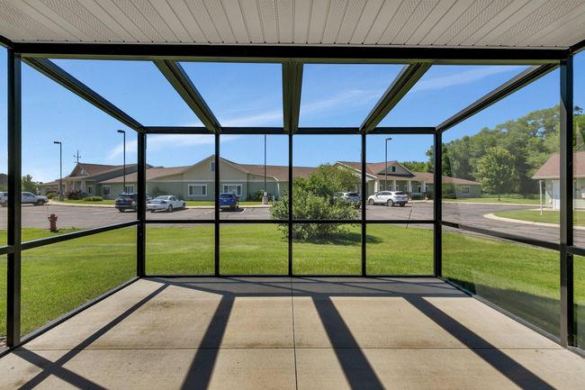 Screened Patio | Image 14