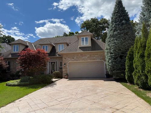 1067 Forestvale Dr, Burlington, ON, L7P4W4 | Card Image