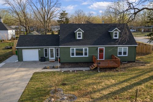 724 W Buchanan St, Winterset, IA, 50273-1039 | Card Image