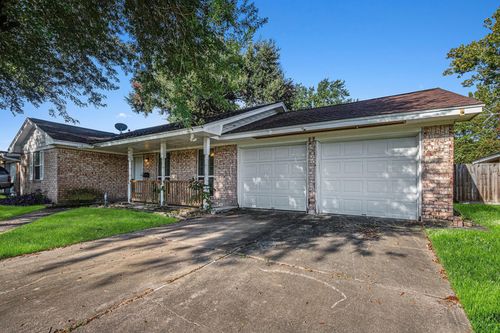 906 Alyse St, Deer Park, TX, 77536-2837 | Card Image