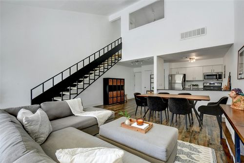 apt-30-1818 S Lakeshore Blvd, Austin, TX, 78741-1248 | Card Image