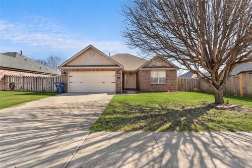 2003 N Lexington St, Siloam Springs, AR, 72761-8965 | Card Image