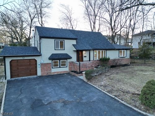 117 Vivian Ave, Emerson, NJ, 07630-1043 | Card Image