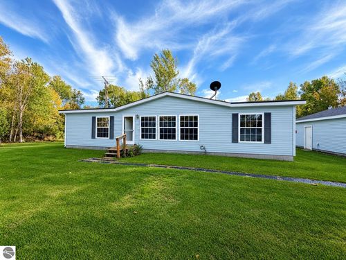 1568 E Hull Road, Hope, MI, 48628 | Card Image