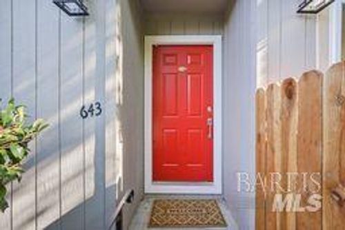 643 Beelard Dr, Vacaville, CA, 95687-5855 | Card Image