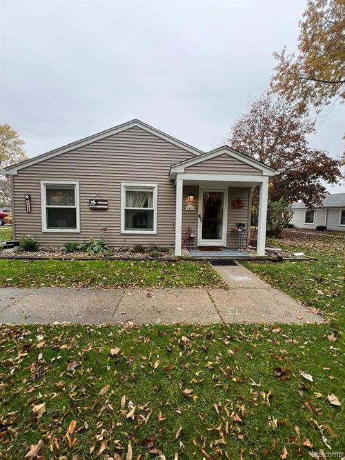 1410 Hobnail, Davison Twp, MI, 48423 | Card Image