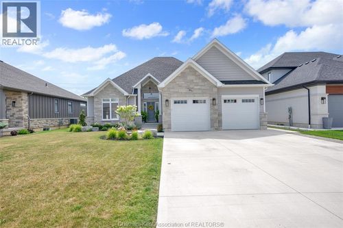 50 Dundee Dr, Chatham, ON, N7M0S7 | Card Image