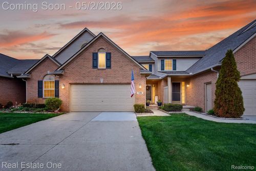 1396 Waverly Dr, White Lake, MI, 48386-4550 | Card Image