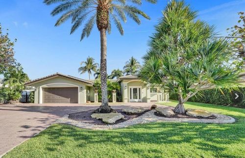 2891 Ne 23rd St, Pompano Beach, FL, 33062-1121 | Card Image