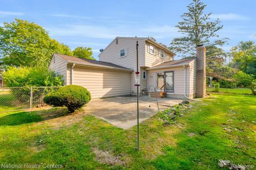 1874 Hopkins Dr, Wixom, MI, 48393-1233 | Card Image