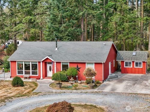 1136 Sandberg Ln, Coupeville, WA, 98239-4045 | Card Image