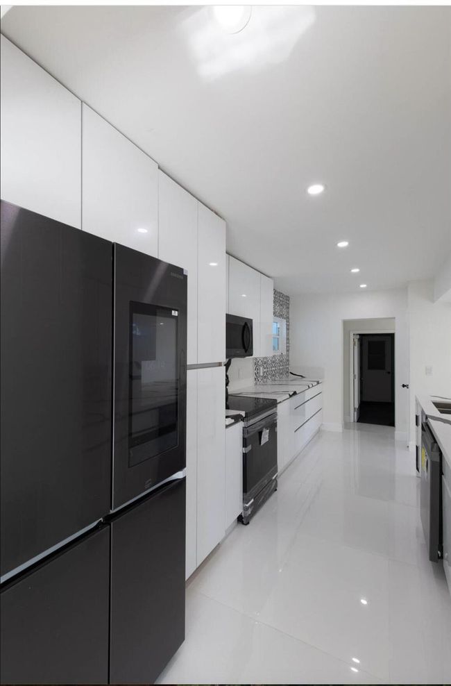 1919 Mimosa Ave, House other with 3 bedrooms, 2 bathrooms and null parking in Fort Pierce FL | Image 15