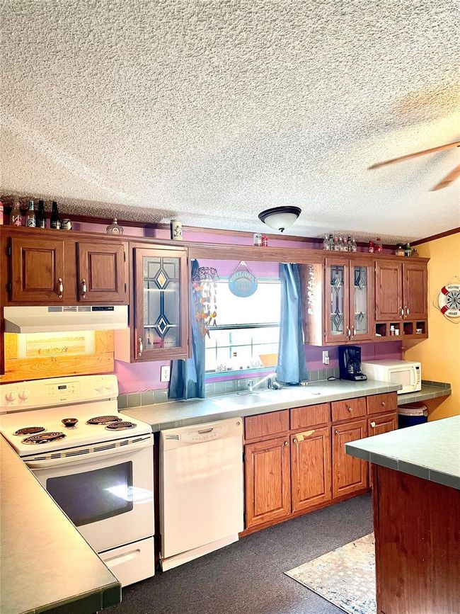 82 Swallow Dr, House other with 5 bedrooms, 3 bathrooms and 2 parking in Palacios TX | Image 6