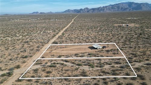 14176 Nash Rd, Yucca, AZ, 86438 | Card Image