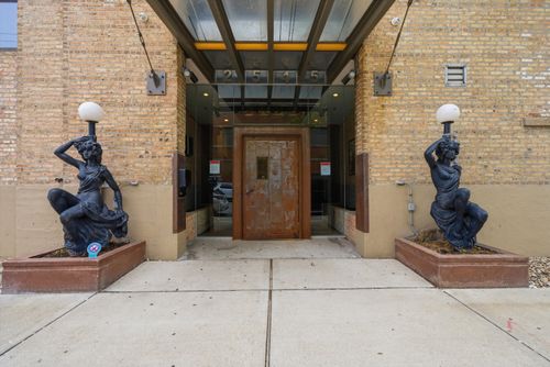 507-2545 S Dearborn St, Chicago, IL, 60616-4986 | Card Image