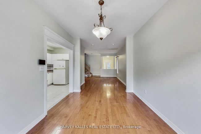241 Denise Cir, House attached with 3 bedrooms, 3 bathrooms and 3 parking in Newmarket ON | Image 10