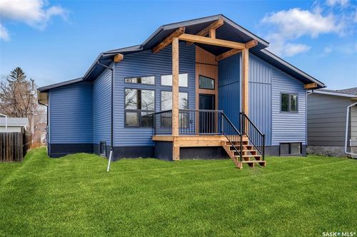 624 11th St, Humboldt, SK, S0K2A0 | Card Image