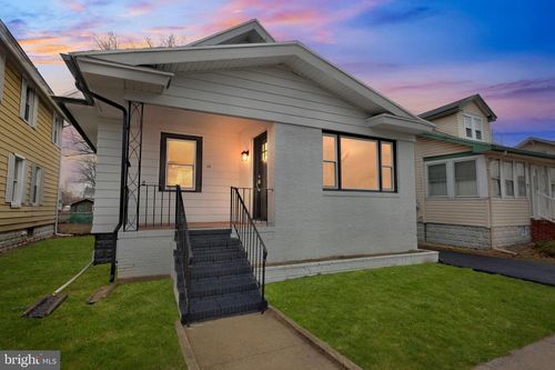 28 Dubois Ave, WOODBURY, NJ, 08096-1220 | Card Image