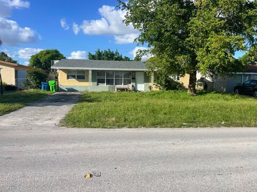 5979 Nw 15th St, Sunrise, FL, 33313-4703 | Card Image