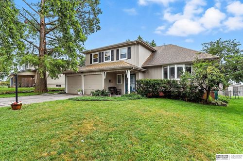 2303 Lloyd St, Bellevue, NE, 68005-2946 | Card Image