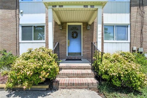 4910 Johnson Ave, Portsmouth, VA, 23701-1535 | Card Image