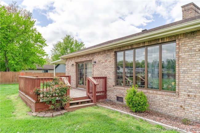 85 Northfield Dr, Home with 3 bedrooms, 3 bathrooms and null parking in Scottsburg IN | Image 26