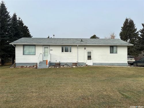 608 2 Ave E, Buchanan, SK, S0A0L1 | Card Image