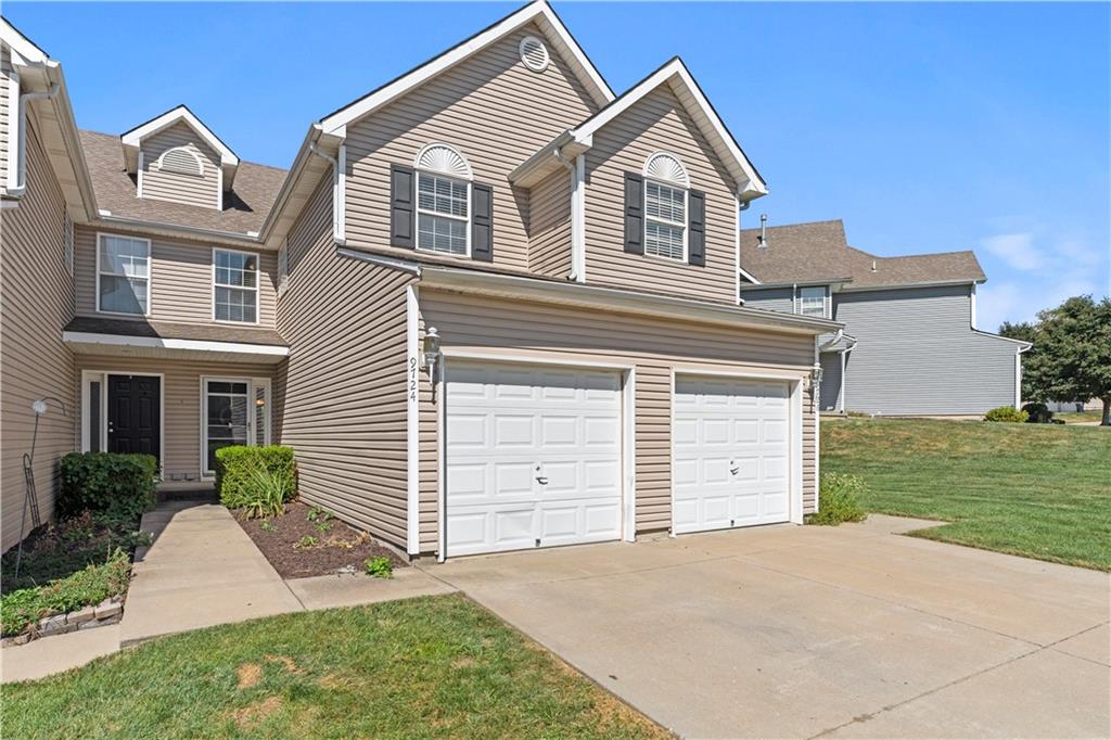 Lewis Ave, Kansas City, MO 64157