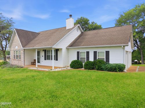 1305 Amber Ln, Sevierville, TN, 37862-6104 | Card Image
