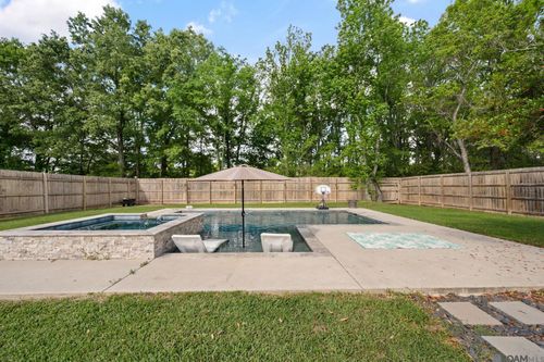 16319 Winding Ridge Ave, Prairieville, LA, 70769-3446 | Card Image