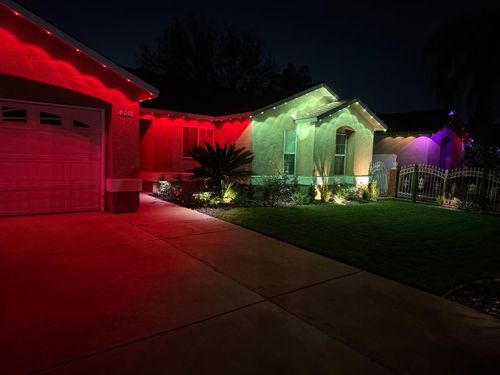 201 Exie Ln, Dinuba, CA, 93618-4023 | Card Image