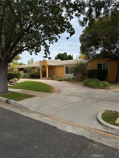 19730 Tuba St, Chatsworth, CA, 91311-3548 | Card Image