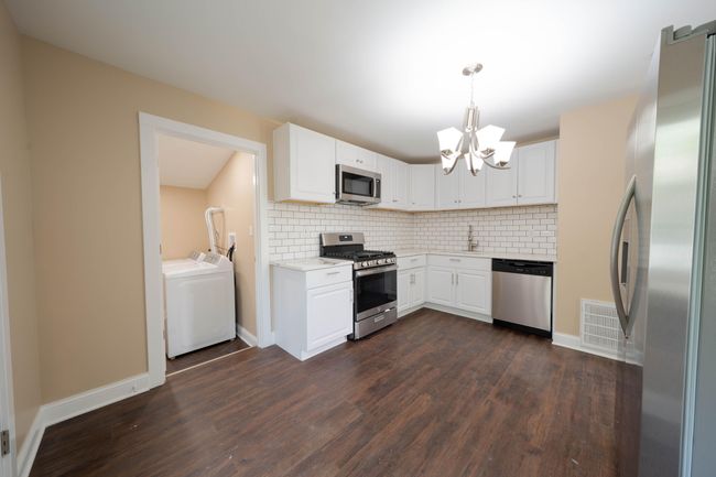 Kitchen 2 | Image 6
