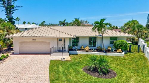 6962 Belgrave Dr, SARASOTA, FL, 34242-2602 | Card Image