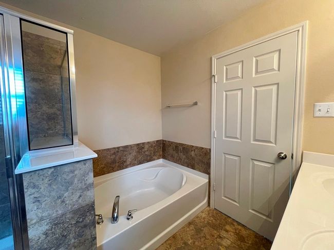 602 Moonwalker Trl, House other with 3 bedrooms, 3 bathrooms and 4 parking in Buda TX | Image 19