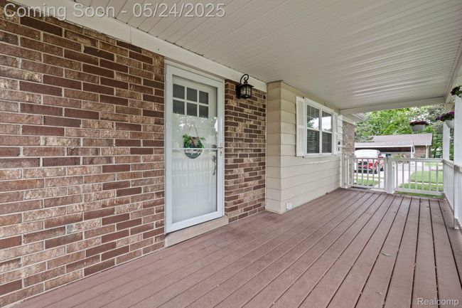 4-web-or-mls-_2055569.jpg | Image 5