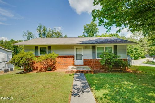 147 Blaine Ave, Johnson City, TN, 37601-5133 | Card Image