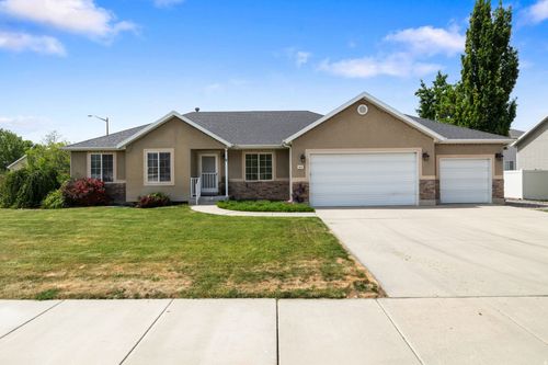 449 N 100 W, Springville, UT, 84663-1366 | Card Image