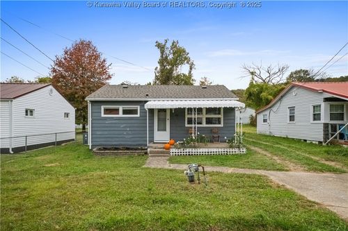 113 Kentucky Ave, Saint Albans, WV, 25177-1516 | Card Image