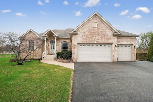 412 Rainbow Dr, Sleepy Hollow, IL, 60118-1739 | Card Image