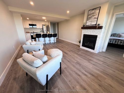 103-11 Tree Tops Lane, Huntsville, ON, P1H1A9 | Card Image