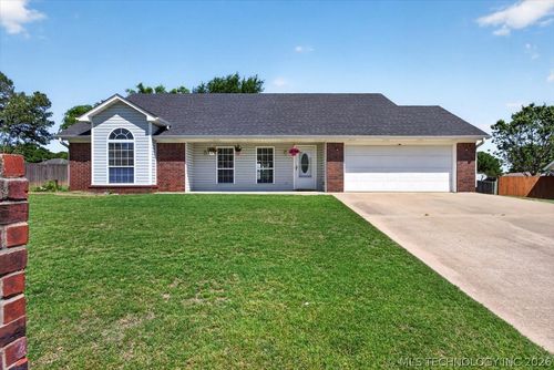 1602 Cottonwood Dr, Poteau, OK, 74953-2060 | Card Image