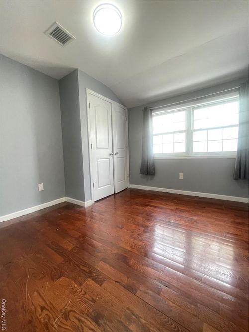 2nd-11436 175th St, Jamaica, NY, 11434-1324 | Card Image