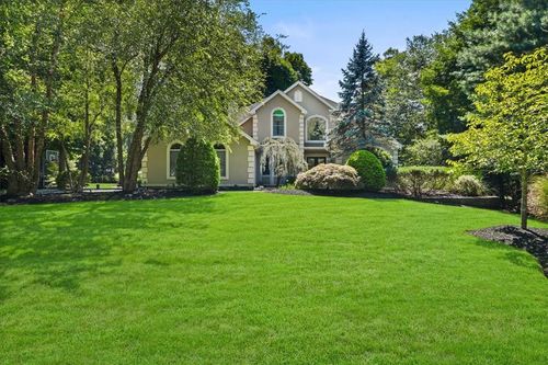 2 Senator Levy Dr, Montebello, NY, 10901-3956 | Card Image