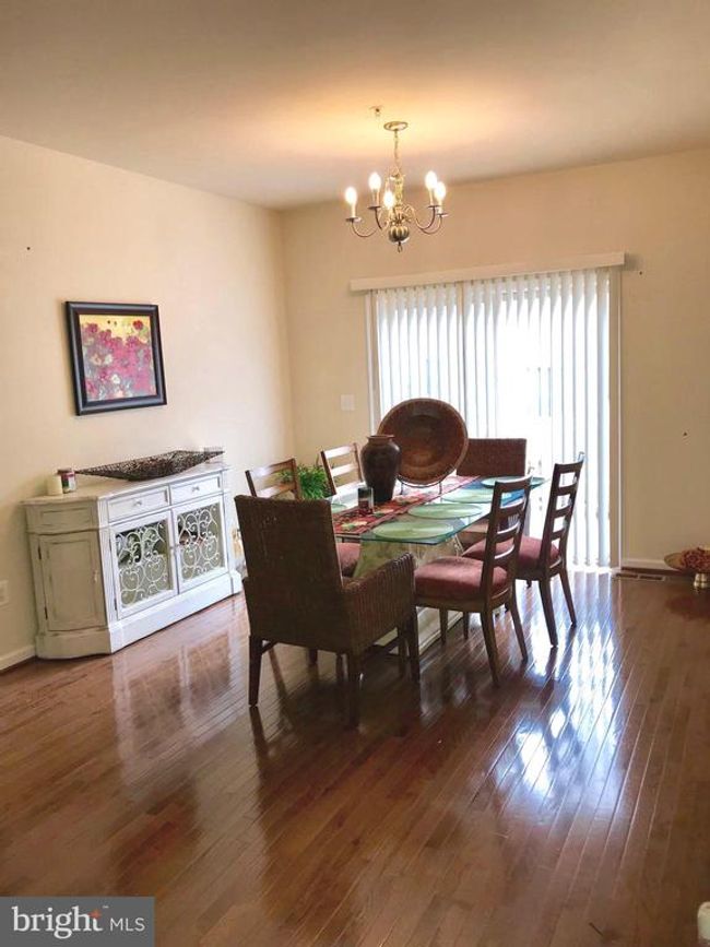 517 Pebblebrook Ln, Townhouse with 3 bedrooms, 4 bathrooms and null parking in GLEN BURNIE MD | Image 6