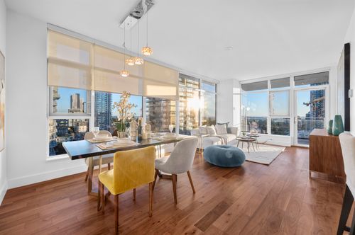 1005-4360 Beresford St, Burnaby, BC, V5H0G2 | Card Image