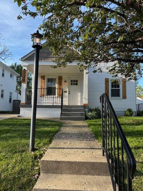 320 Rosslyn Ave, Columbus, OH, 43214-1446 | Card Image