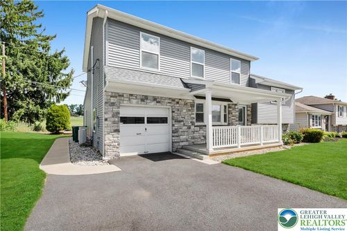 2715 Swanson St, Palmer Twp, PA, 18045-1908 | Card Image